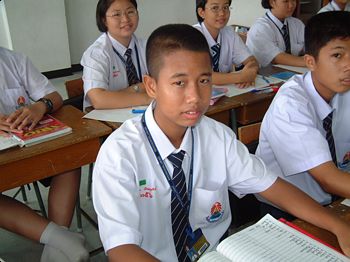 pic_004.jpg (23370 bytes)